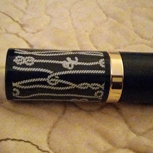 Estee Lauder Limited Edition Lipstick - Picture 2 of 5